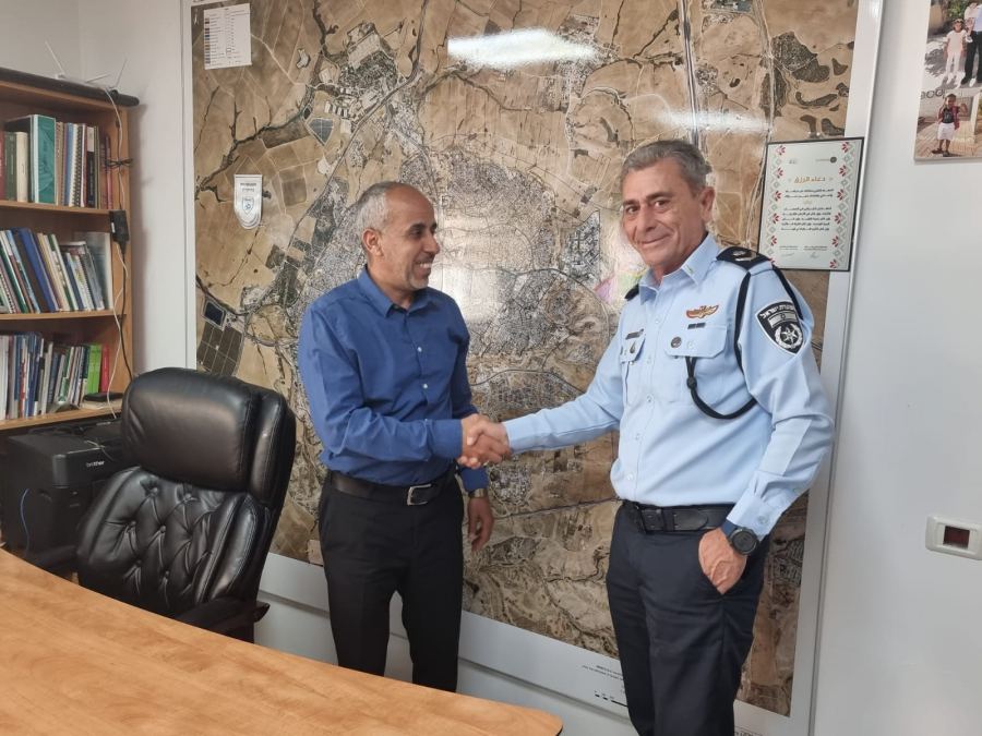 اللواء ناتان بوزانا قائد وحدة سيف لمكافحة الجريمة بجولة عمل في منطقة الجنوب